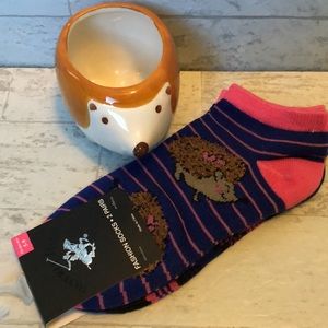 Harvey the Hedgehog Small Ceramic Planter Pot Decor & 2 Pairs of Socks Gift Set